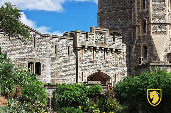 Windsor, Windsor Castle, Stonehenge & Bath City Tours & Day Trip From London